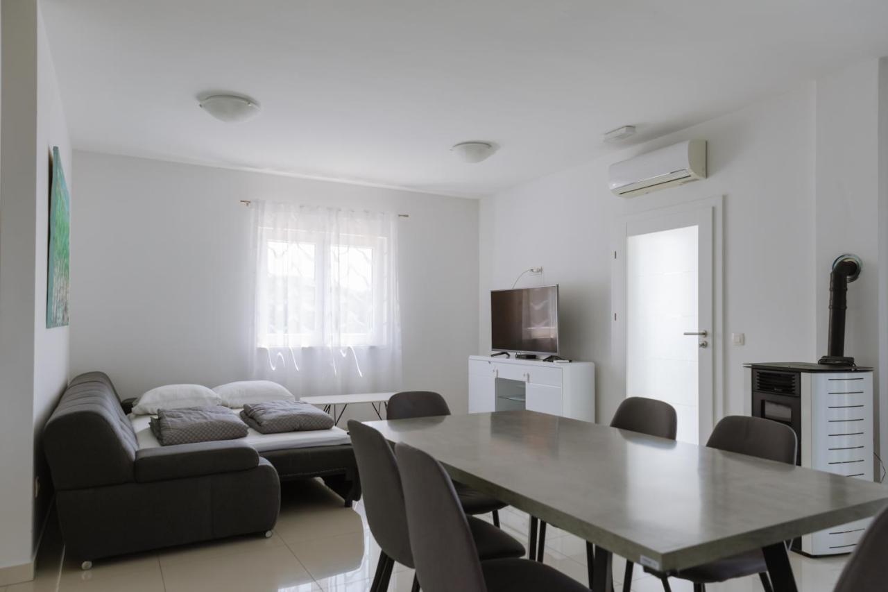 Grey House Zadar Apartment Екстериор снимка