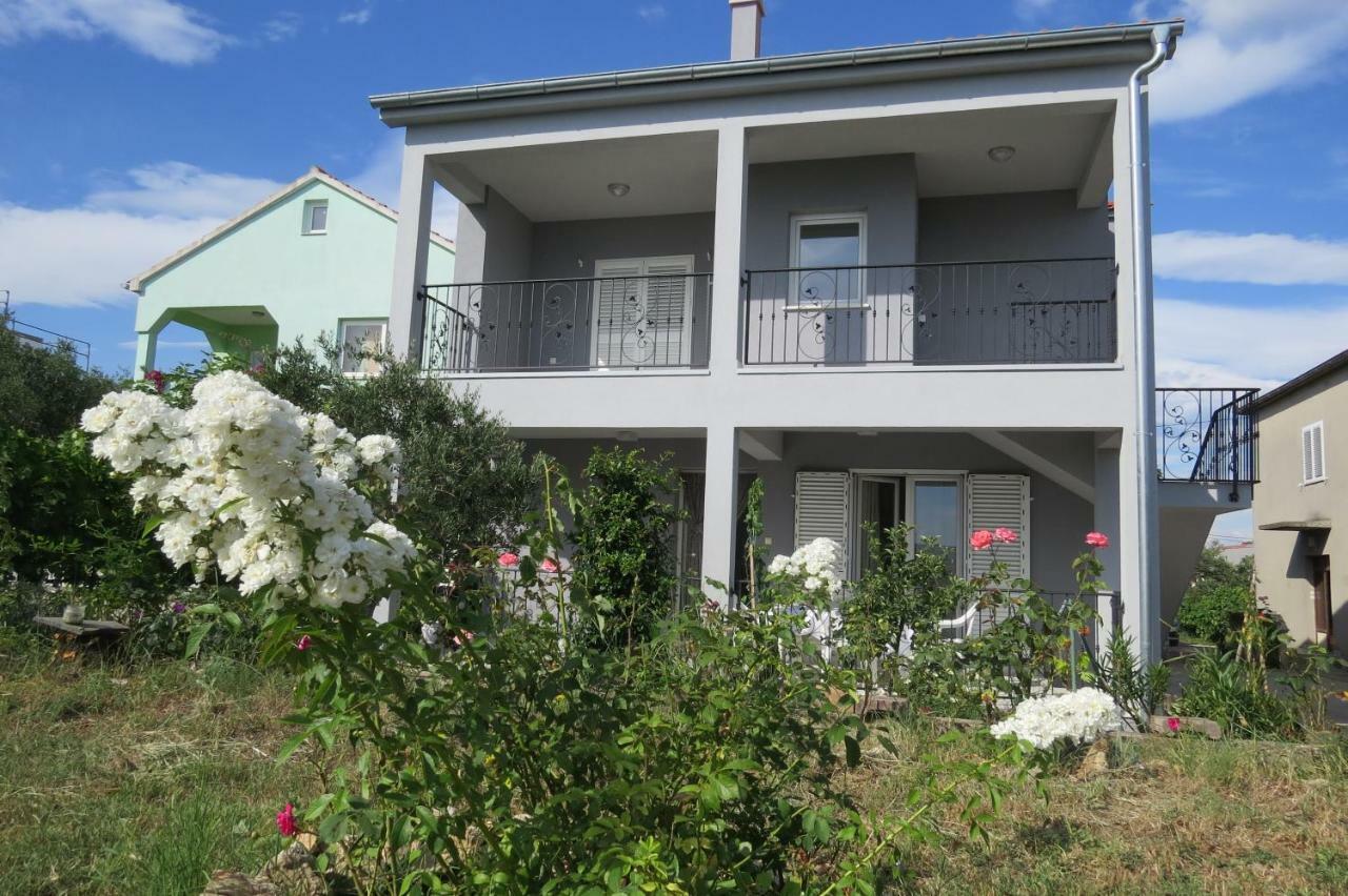 Grey House Zadar Apartment Екстериор снимка