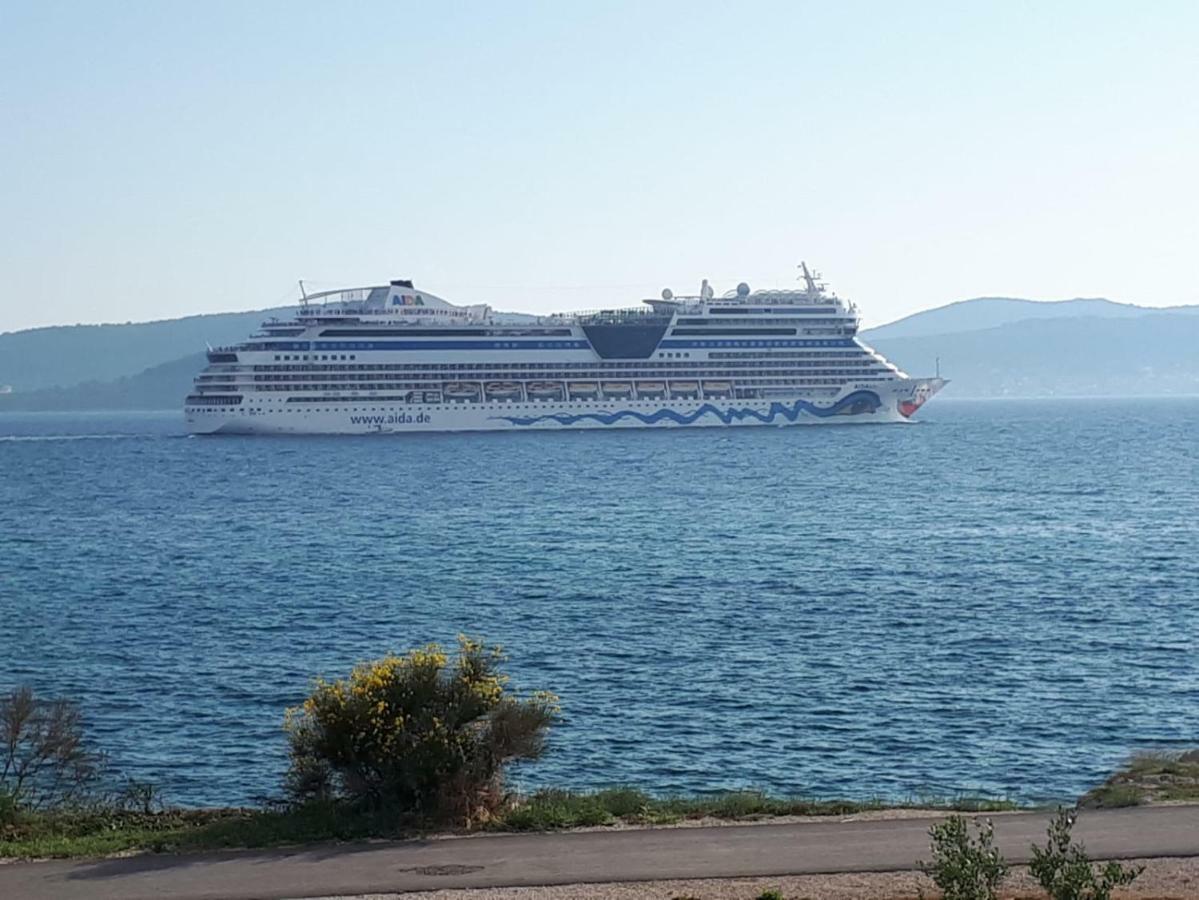 Grey House Zadar Apartment Екстериор снимка